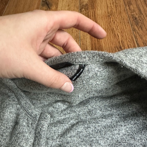 Urban outfitters cropped sweater/jacket - Picture 11 of 12